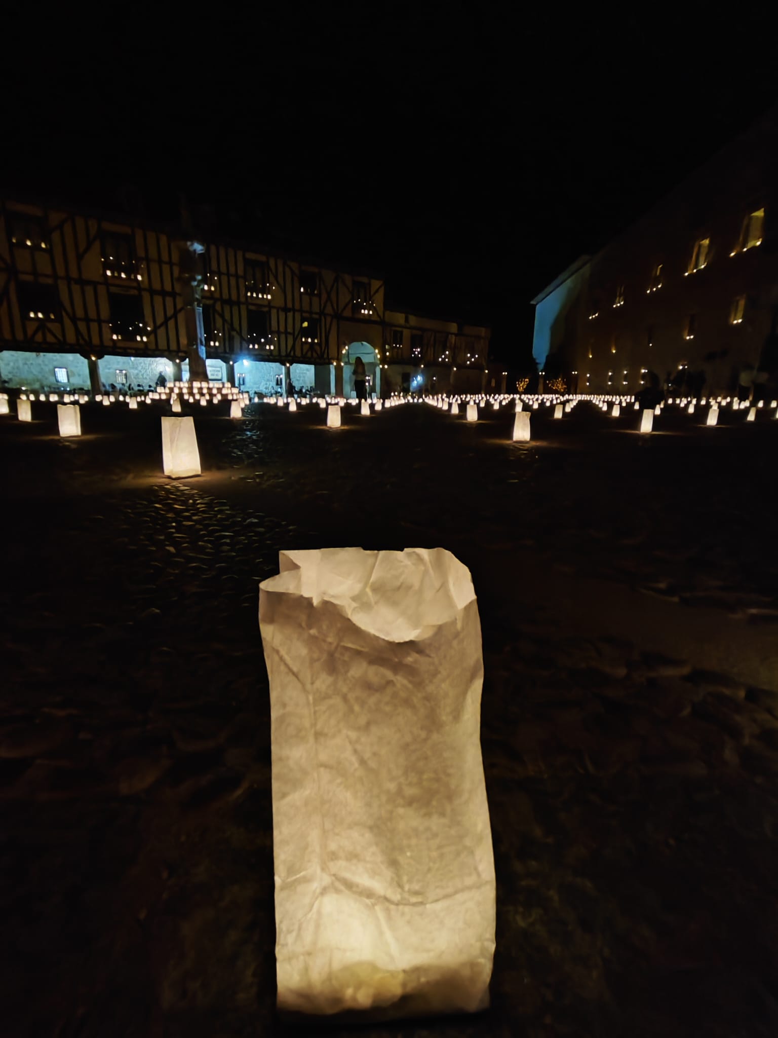 NOCHE DE VELAS